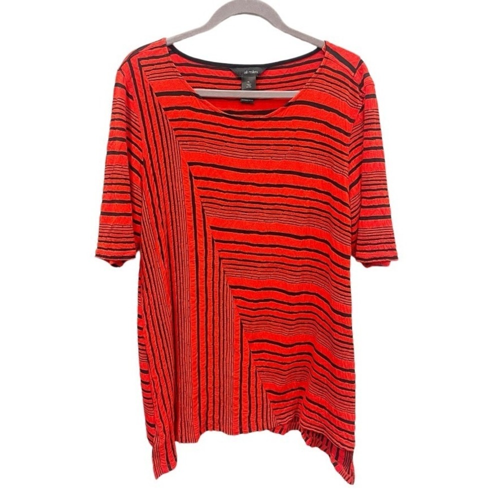 Ali Miles Textured Knit Tunic Top Size XL Artsy Art to Wear Sharkbite Hem Funky